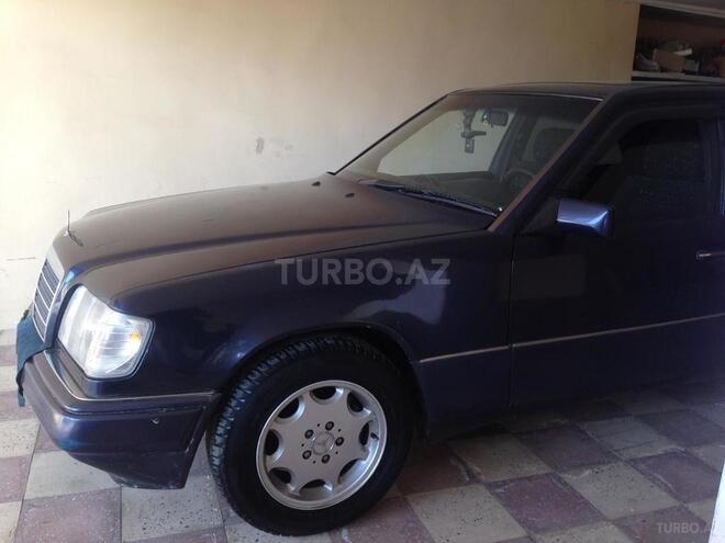 Mercedes E 200 1995, 100,000 km - 2.0 l - Gəncə