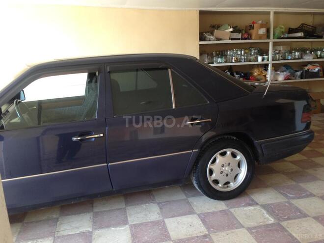 Mercedes E 200 1995, 100,000 km - 2.0 l - Gəncə