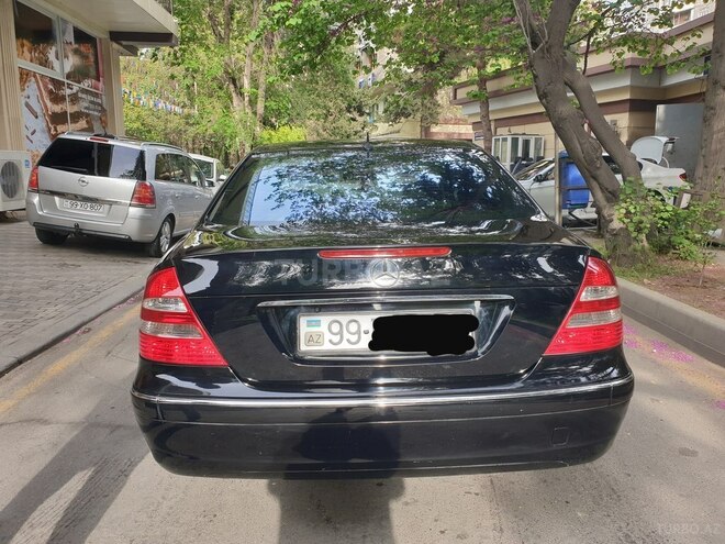 Mercedes E 240 2003, 198,000 km - 2.4 l - Bakı