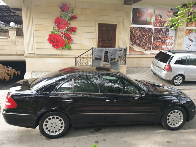 Mercedes E 240 2003, 198,000 km - 2.4 l - Bakı