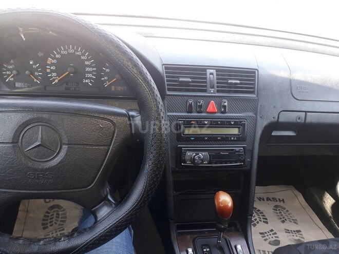 Mercedes C 200 2000, 200,000 km - 2.0 l - Bakı