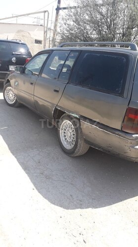 Opel Omega 1988, 220,000 km - 0.2 l - Xırdalan