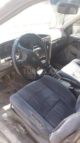 Opel Omega 1988, 220,000 km - 0.2 l - Xırdalan