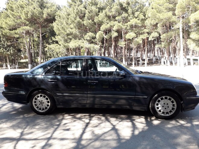 Mercedes E 270 2000, 270,000 km - 2.7 l - Xırdalan