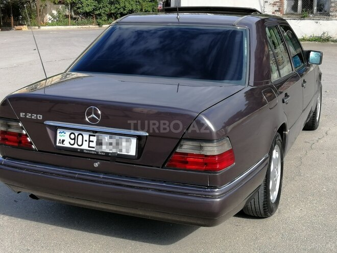 Mercedes E 220 1993, 344,000 km - 2.2 л - Bakı