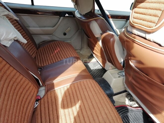 Mercedes E 220 1993, 344,000 km - 2.2 л - Bakı