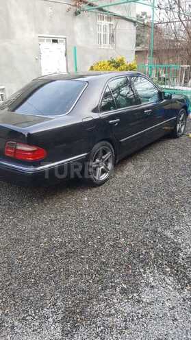 Mercedes E 320 1997, 255,000 km - 3.2 l - Bərdə