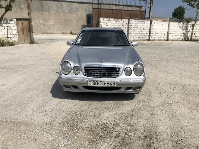 Mercedes E 240 2000, 297,000 km - 2.6 l - Bakı