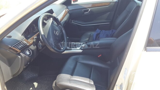 Mercedes E 220 2011, 378,000 km - 2.2 l - Bakı
