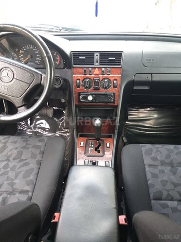 Mercedes C 220 1999, 377,000 km - 2.2 l - Bakı