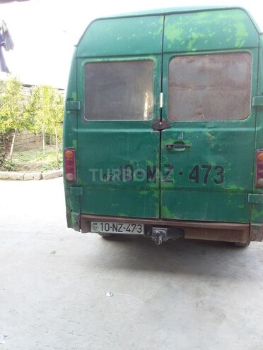 Mercedes 208 D 1994, 390,000 km - 0.3 l - Bakı