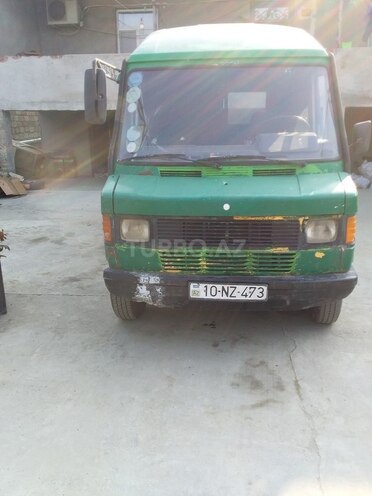 Mercedes 208 D 1994, 390,000 km - 0.3 l - Bakı