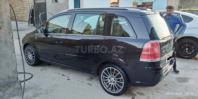 Opel Zafira 2005, 158,000 km - 1.9 l - Bakı