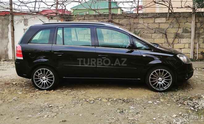 Opel Zafira 2005, 158,000 km - 1.9 l - Bakı