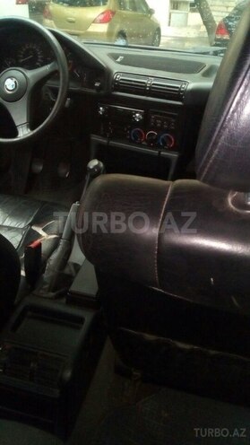 BMW 520 1991, 300,000 km - 2.0 л - Bakı