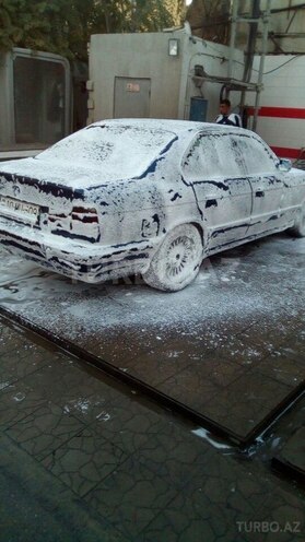 BMW 520 1991, 300,000 km - 2.0 л - Bakı