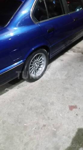 BMW 520 1991, 300,000 km - 2.0 л - Bakı