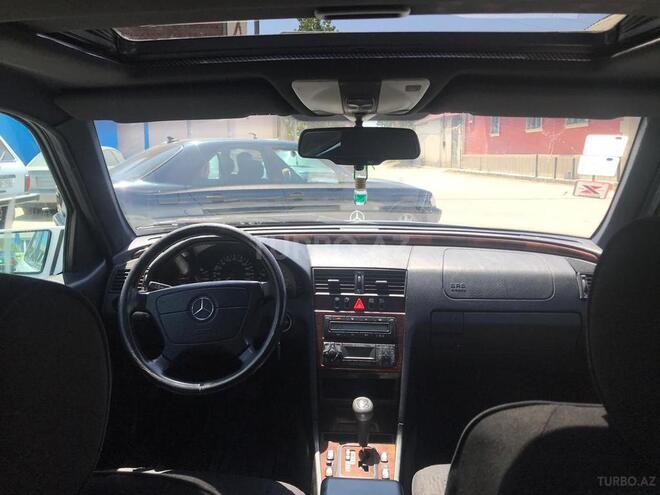 Mercedes C 200 1998, 267,000 km - 2.0 l - Bakı