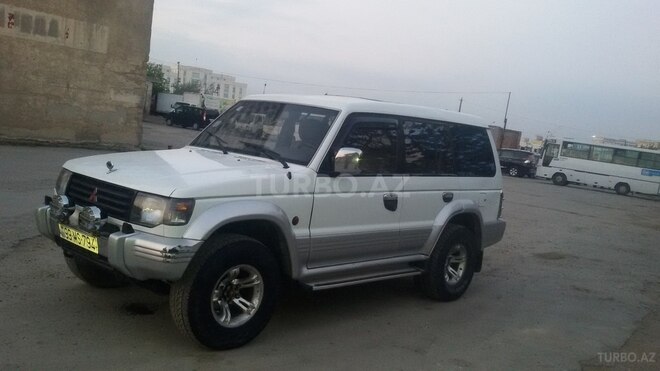 Mitsubishi Pajero 1993, 477,401 km - 2.5 л - Bakı