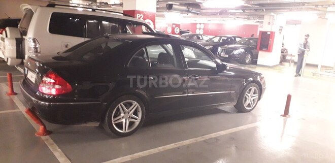 Mercedes E 240 2003, 198,000 km - 2.6 l - Bakı