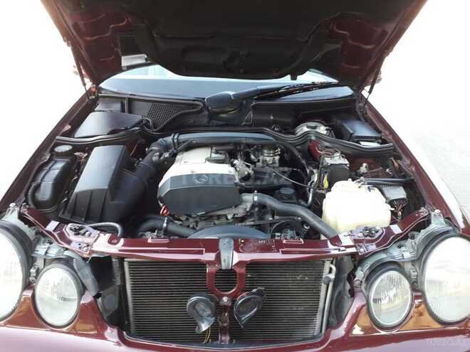 Mercedes E 200 1999, 230,000 km - 2.0 l - Şəmkir