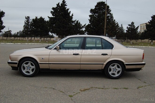 BMW 520 1993, 386,000 km - 2.0 l - Bakı