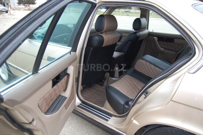 BMW 520 1993, 386,000 km - 2.0 l - Bakı