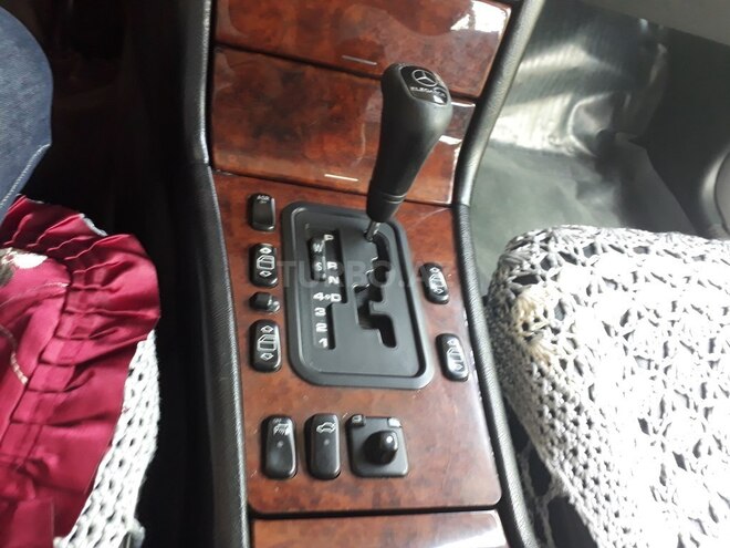Mercedes E 230 1997, 246,704 km - 2.3 l - Bərdə