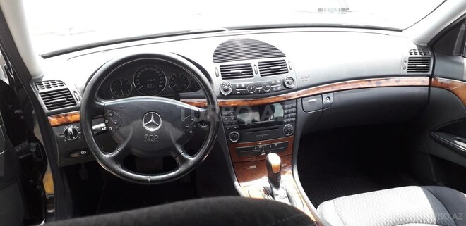Mercedes E 240 2003, 198,500 km - 2.6 l - Bakı