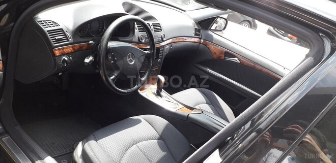 Mercedes E 240 2003, 198,500 km - 2.6 l - Bakı