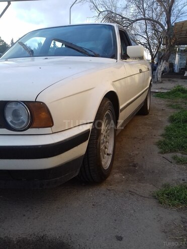 BMW 520 1989, 1,020,001 km - 2.0 l - Bakı