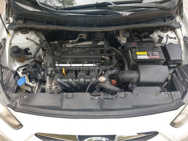 Hyundai Accent 2011, 220,000 km - 1.6 l - Bakı