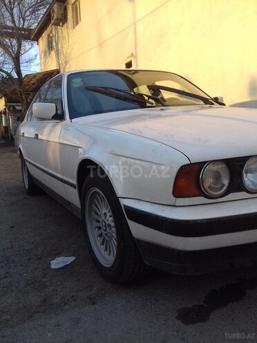 BMW 520 1989, 102,000 km - 2.0 l - Bakı