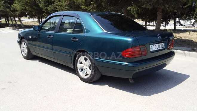 Mercedes E 200 1996, 264,000 km - 2.0 l - Sumqayıt