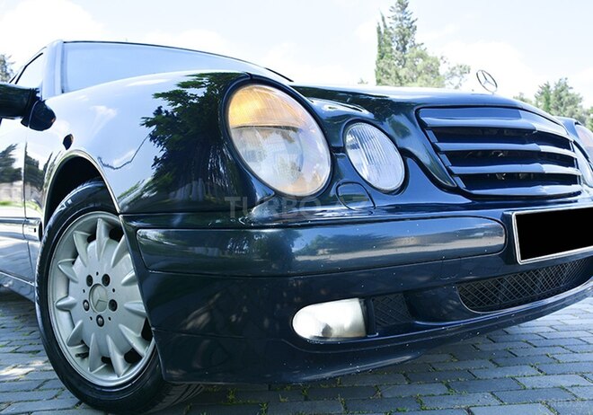 Mercedes E 270 2001, 285,000 km - 2.7 l - İmişli
