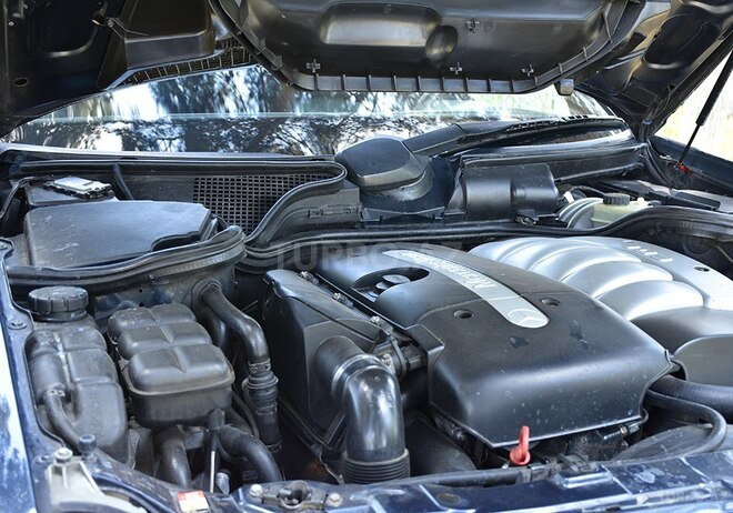 Mercedes E 270 2001, 285,000 km - 2.7 l - İmişli