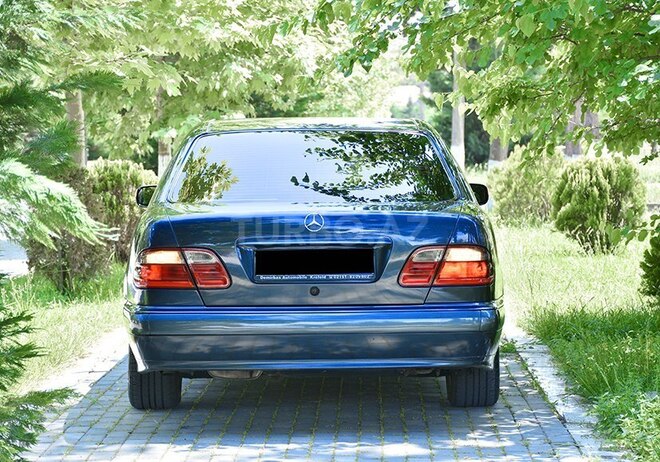 Mercedes E 270 2001, 285,000 km - 2.7 l - İmişli