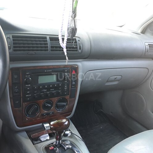 Volkswagen Passat 2004, 240,000 km - 1.8 l - Ağdaş