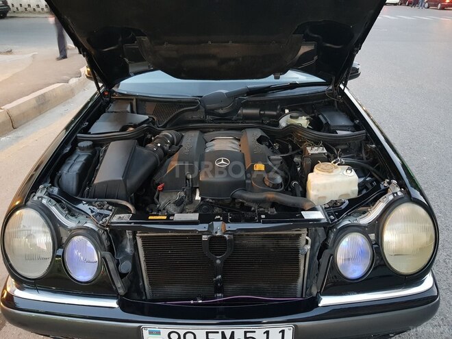 Mercedes E 240 1998, 334,554 km - 2.4 l - Bakı