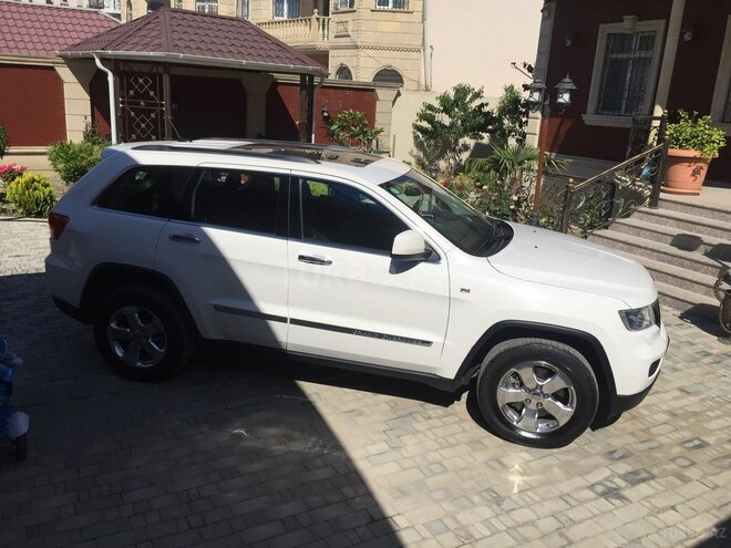 Jeep Grand Cherokee 2012, 120,000 km - 3.0 л - Bakı