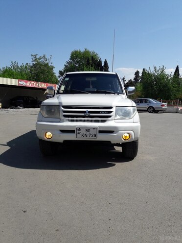 Mitsubishi Pajero io 2001, 320,000 km - 2.0 л - Gəncə