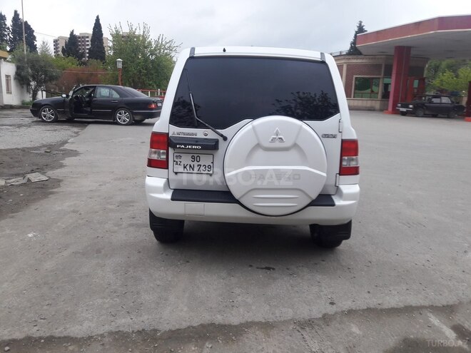 Mitsubishi Pajero io 2001, 320,000 km - 2.0 л - Gəncə