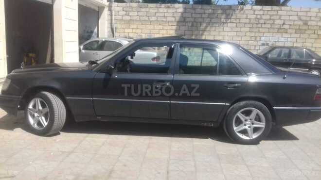 Mercedes E 230 1990, 367,890 km - 2.3 l - Bakı