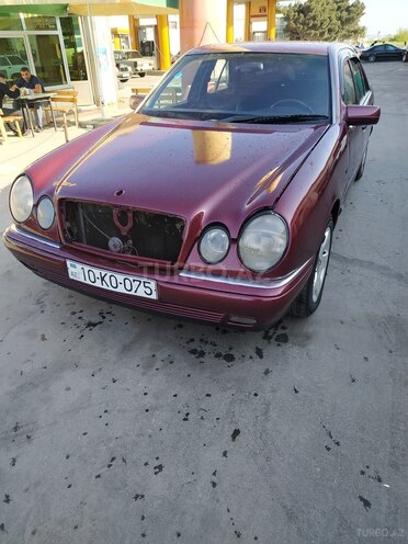 Mercedes E 230 1996, 370,000 km - 2.3 л - Bakı