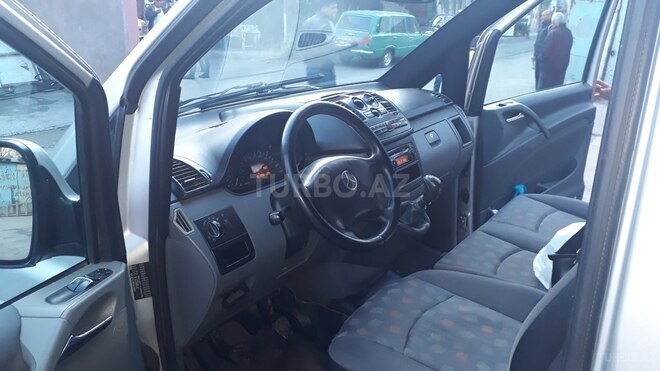 Mercedes Vito 111 2005, 389,000 km - 2.2 л - Bakı