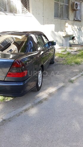 Mercedes C 200 2000, 133,000 km - 2.0 л - Bakı