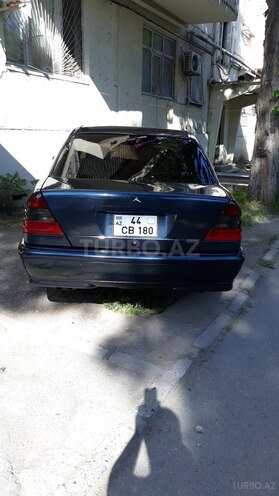 Mercedes C 200 2000, 133,000 km - 2.0 л - Bakı