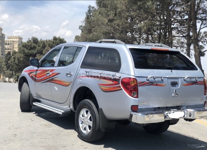 Mitsubishi L200 2008, 317,000 km - 2.0 l - Bakı