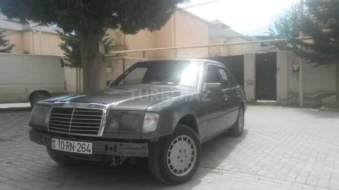 Mercedes E 250 1992, 350,000 km - 2.5 l - Bakı