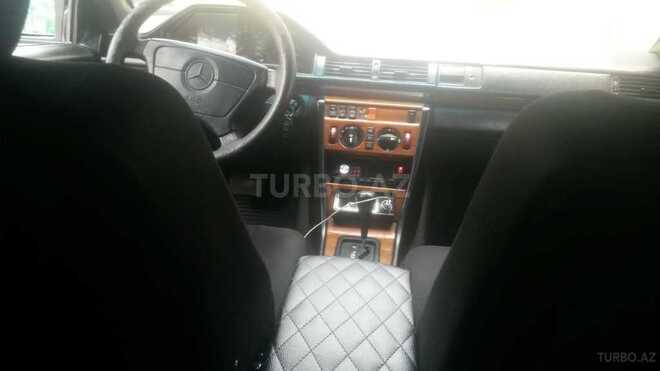Mercedes E 250 1992, 350,000 km - 2.5 l - Bakı